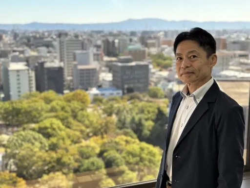 代表取締役社長 小笠原文彦